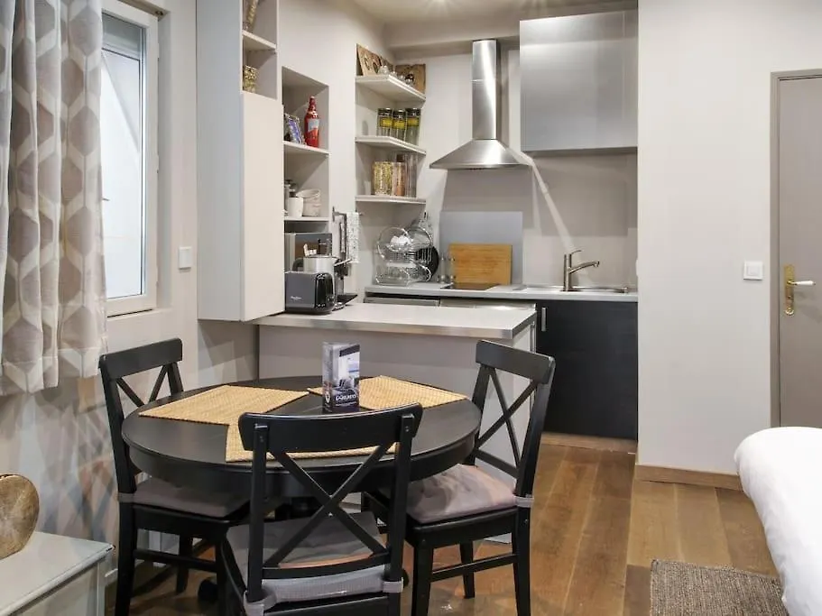 Apartment La Villa Du Louvre Paris France